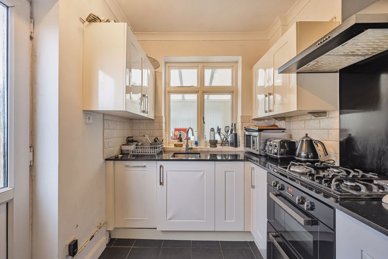 Kitchen- click for photo gallery